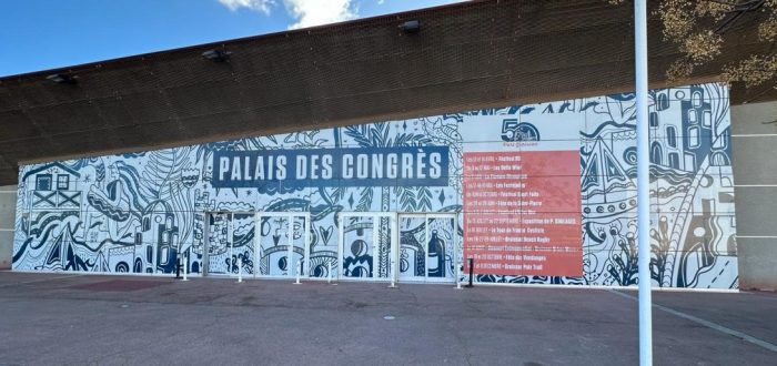 64 vitres de microperforé au palais des congrès de Gruissan