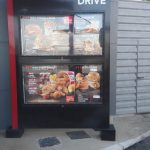 Totem écran pour les menus